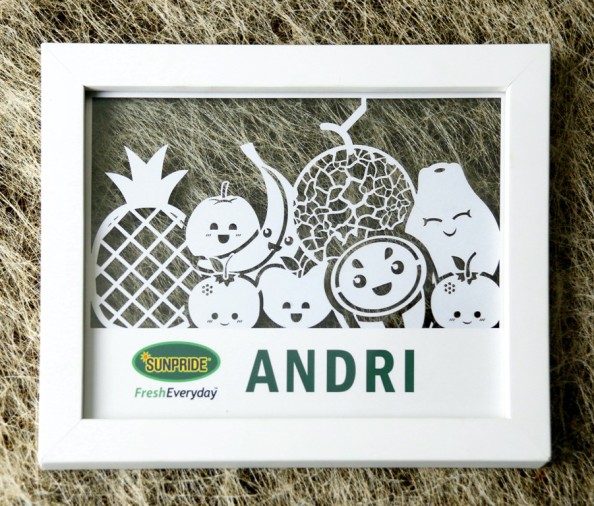 Cutteristic Sunpride 4 Souvenir perusahaan unik dari laser cutting untuk acara eksklusif