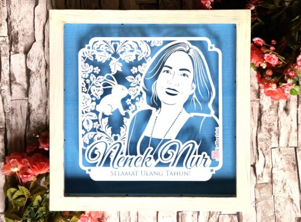 Cutteristic – Kado Ulang Tahun – Nur (2) Sketsa wajah paper cutting untuk kado ulang tahun yang unik & eksklusif kepada ibu, nenek, tante, teman wanita, sahabat perempuan, istri, pacar