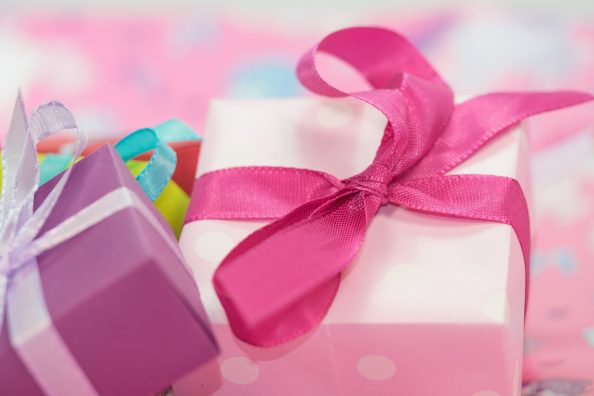 CUTTERISTIC – Kriteria Penyedia Kado Online yang Bagus dan Tepercaya